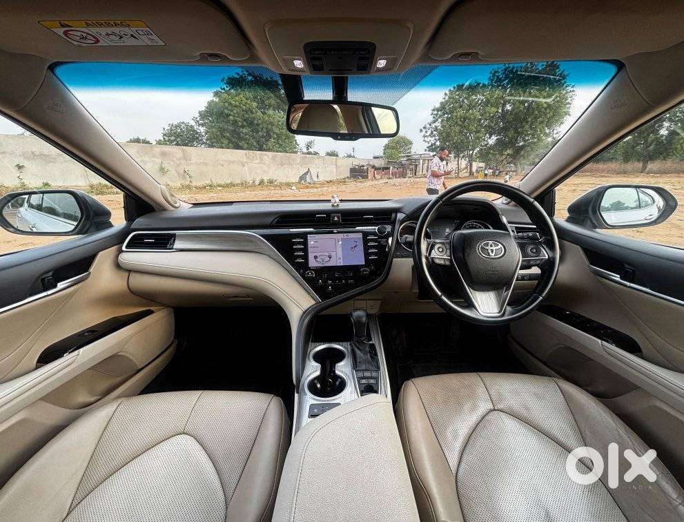 Toyota Camry Hybrid, 2019, Petrol