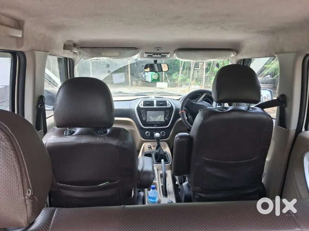 Mahindra Tuv 300 2018