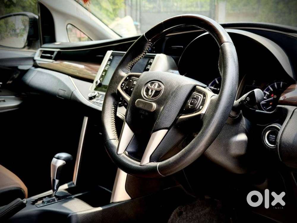 Toyota Innova Crysta [2020-ongoing] 2.4 Zx At 7 Str, 2022, Diesel