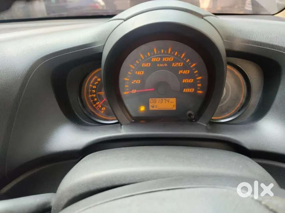 Honda Amaze V Petrol 2014