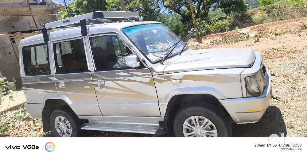 Vehicle Is Very Good Condition Good Milage Insurance Id Value 400000