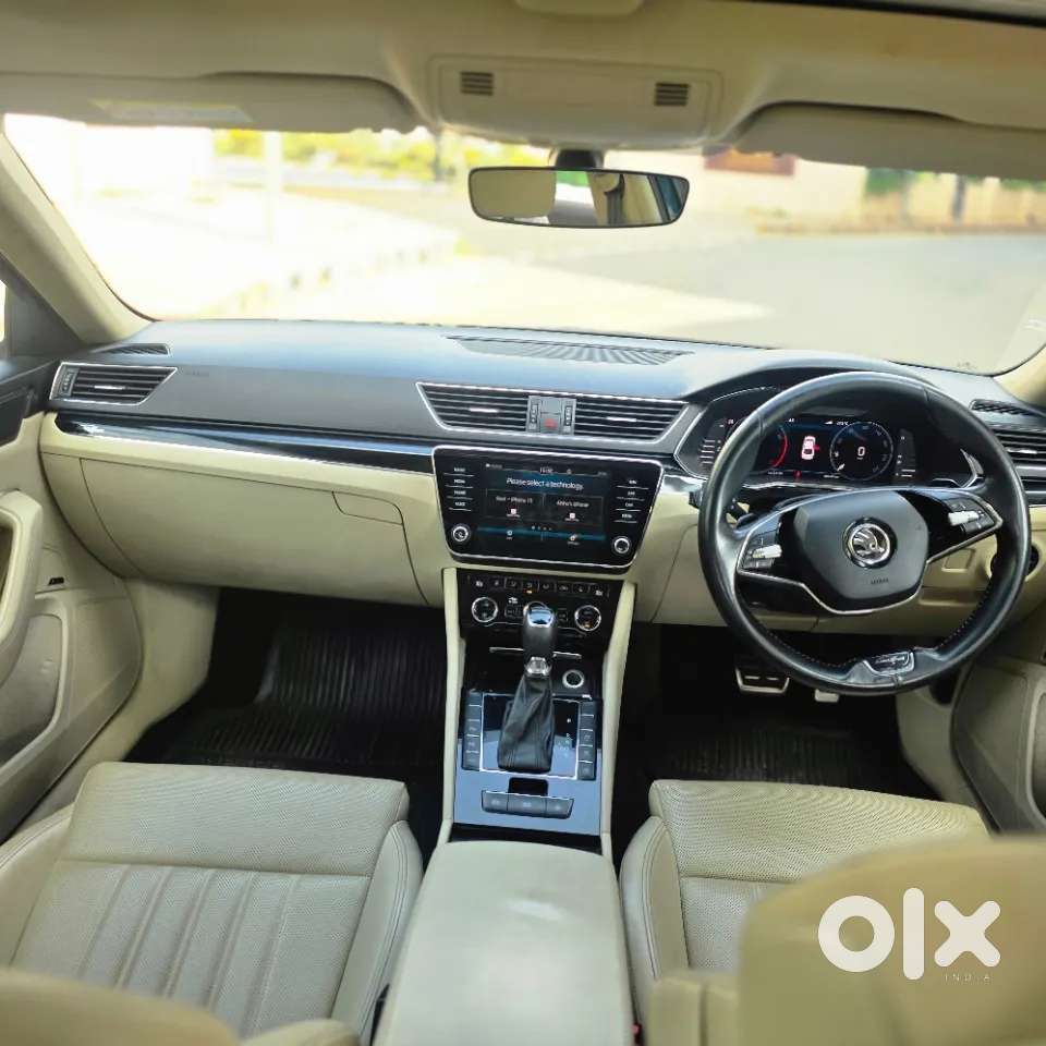 Skoda Superb 2.0 L&k Tsi At, 2022, Petrol