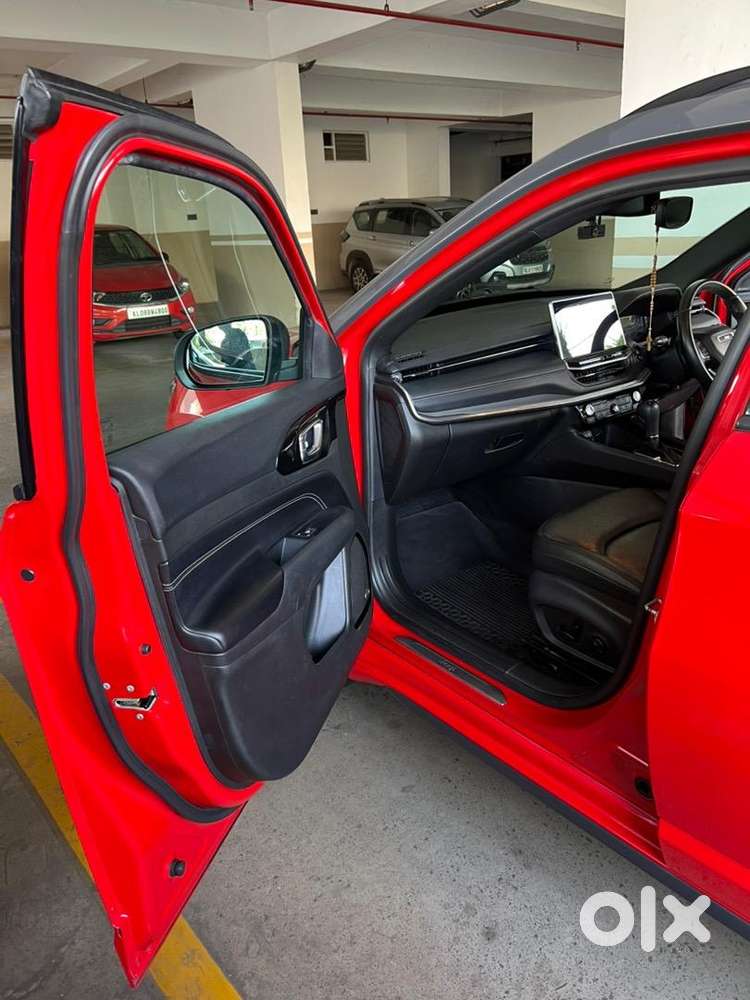 Jeep Compass Model S(o) 4x4 - No Accidents, No Scratch, Mint Condition