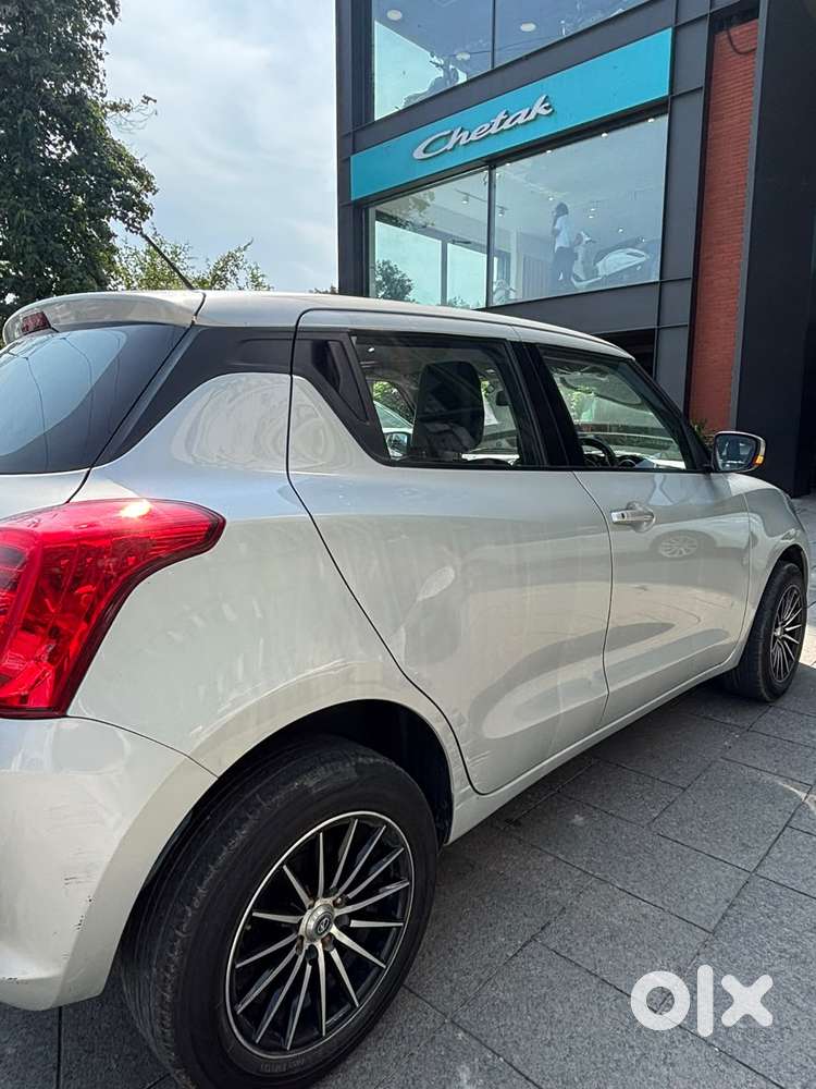 Maruti Suzuki Swift 1.2 Vxi (o), 2023, Petrol