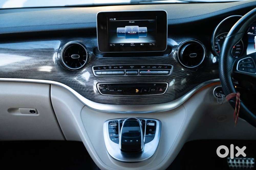 Mercedes-benz V-class 2.1 220 Expression Diesel At, 2021, Diesel