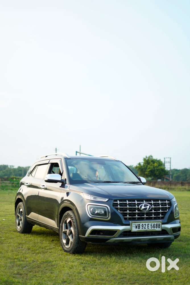Hyundai Venue 2020 Petrol Well Maintained