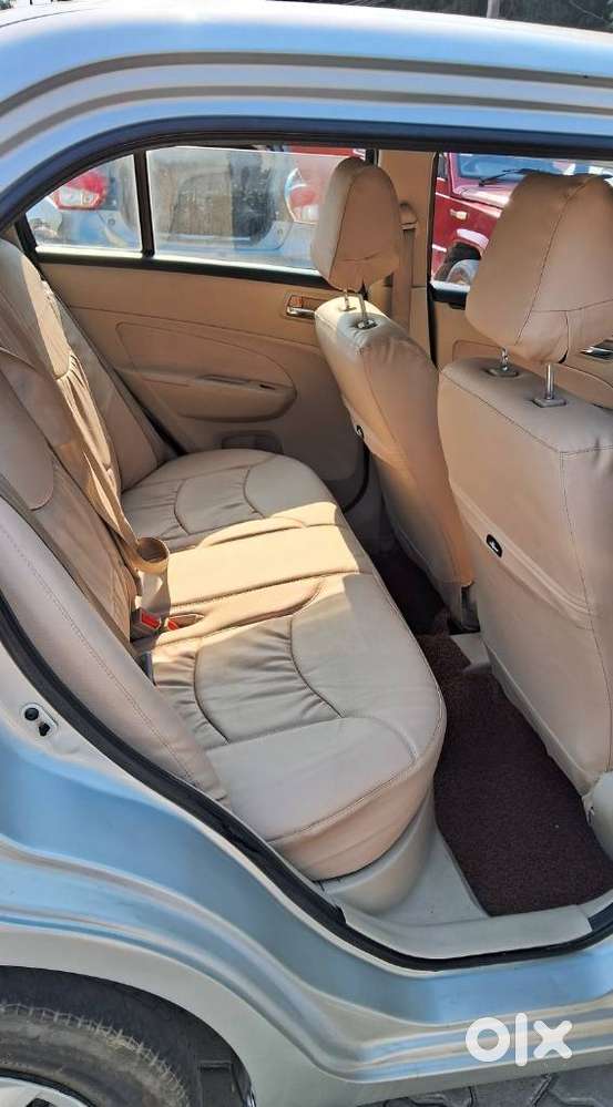 Maruti Suzuki Swift Dzire Vxi(o) Mt, 2017, Petrol