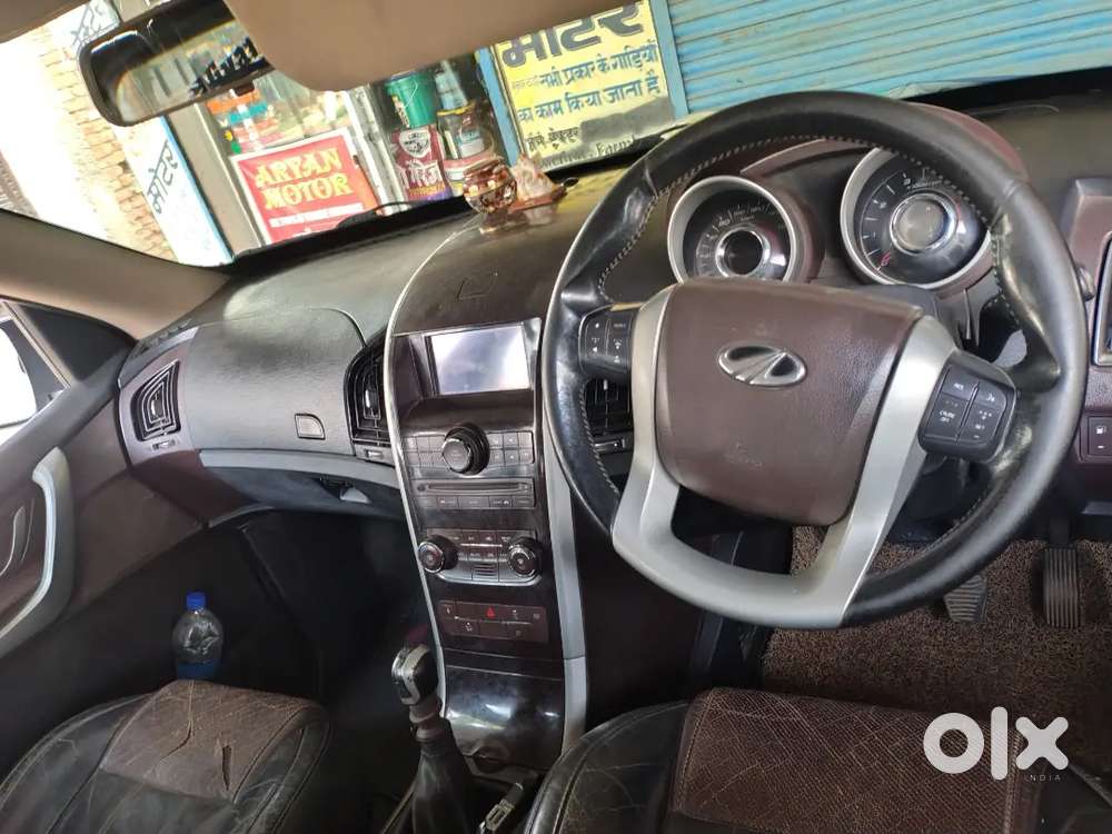 Mahindra Xuv500 2015