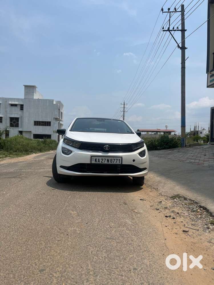 Tata Altroz Xz Plus (s) Icng, 2023, Cng & Hybrids