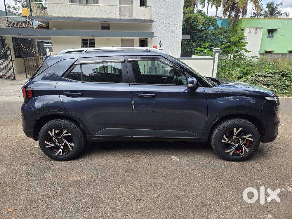 Hyundai Venue Sx Mt, 2022, Petrol