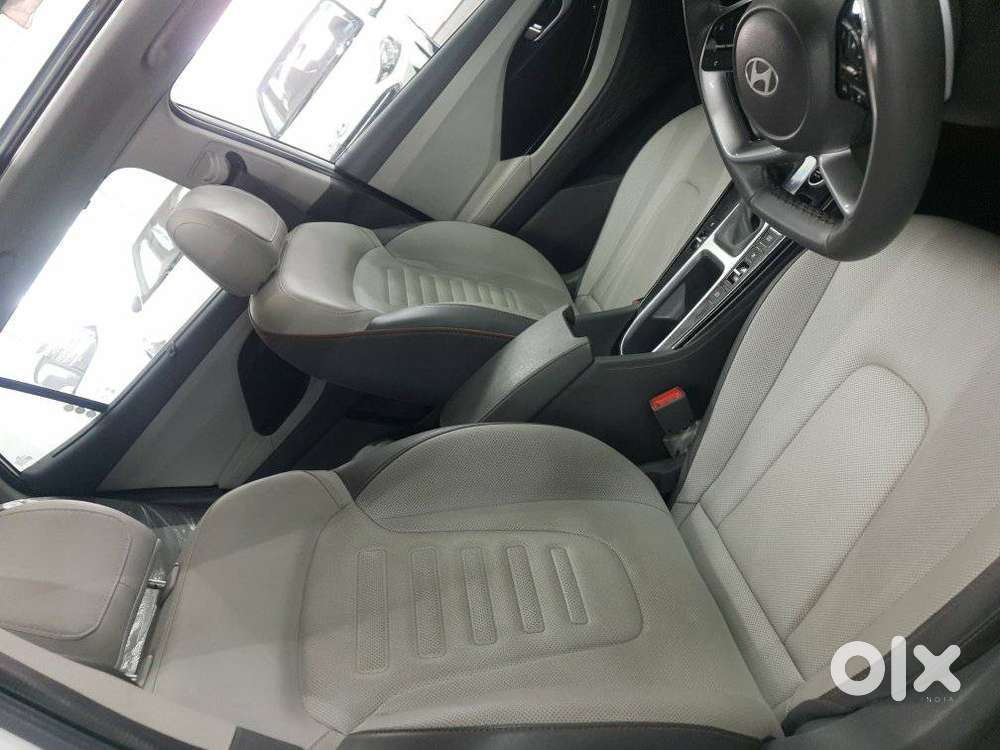 Hyundai Creta 1.5 Sx (o) Ivt Petrol, 2025, Petrol
