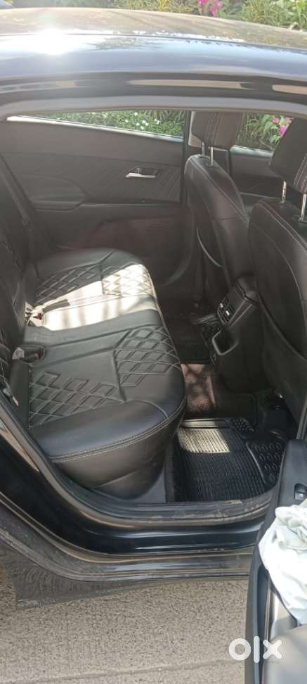 Hyundai Verna Sx 1.5 Turbo Petrol Mt Dual Tone, 2023, Petrol