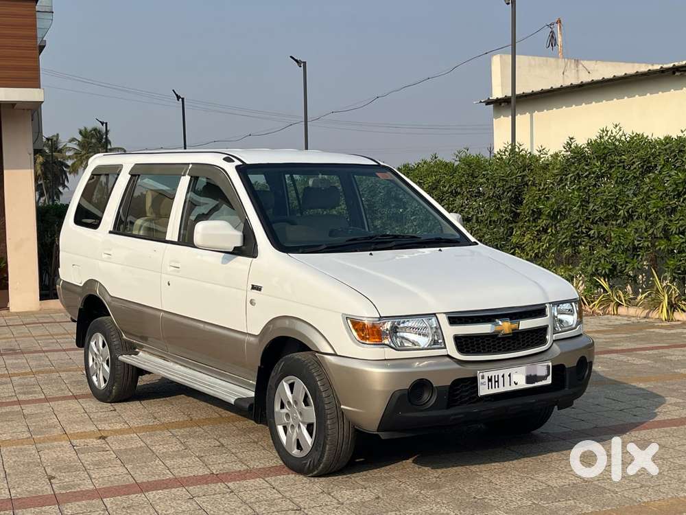 Chevrolet Tavera Lt 9 Seater, 2017, Diesel