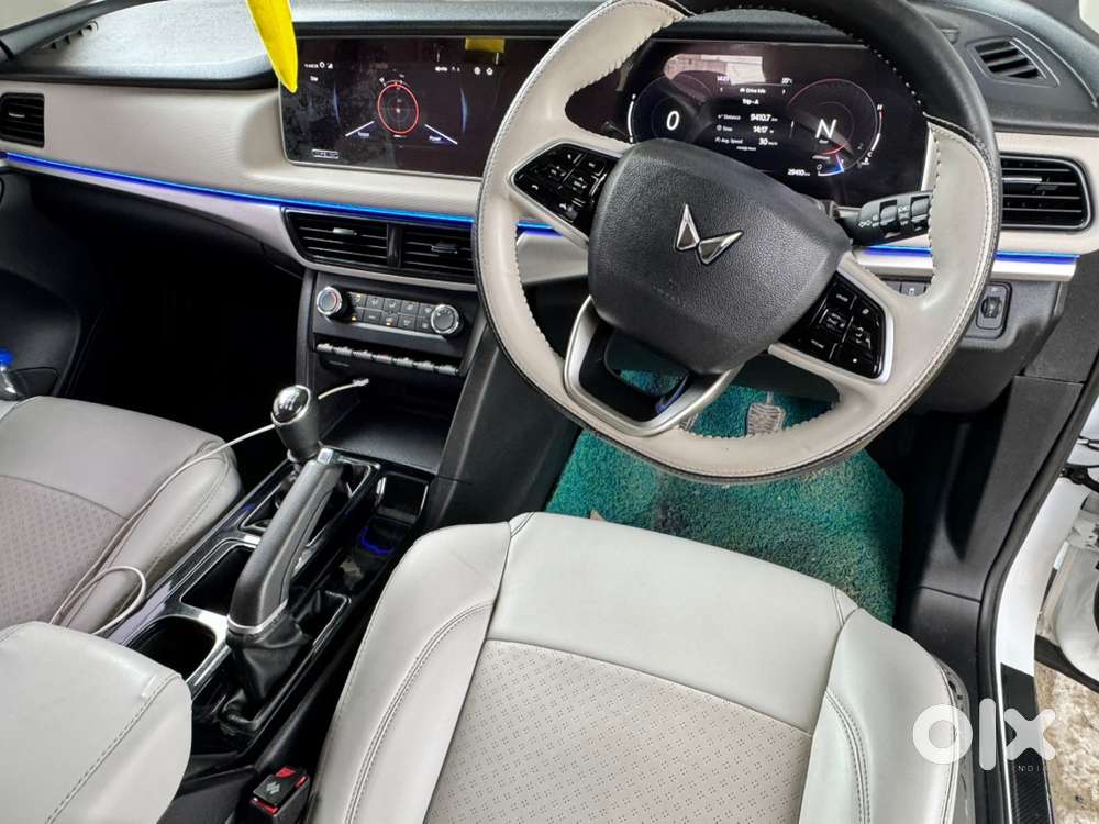 Xuv 700 Ax5 7 Seater