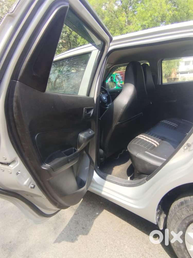 Maruti Suzuki Swift Lxi Optional-o, 2019, Petrol