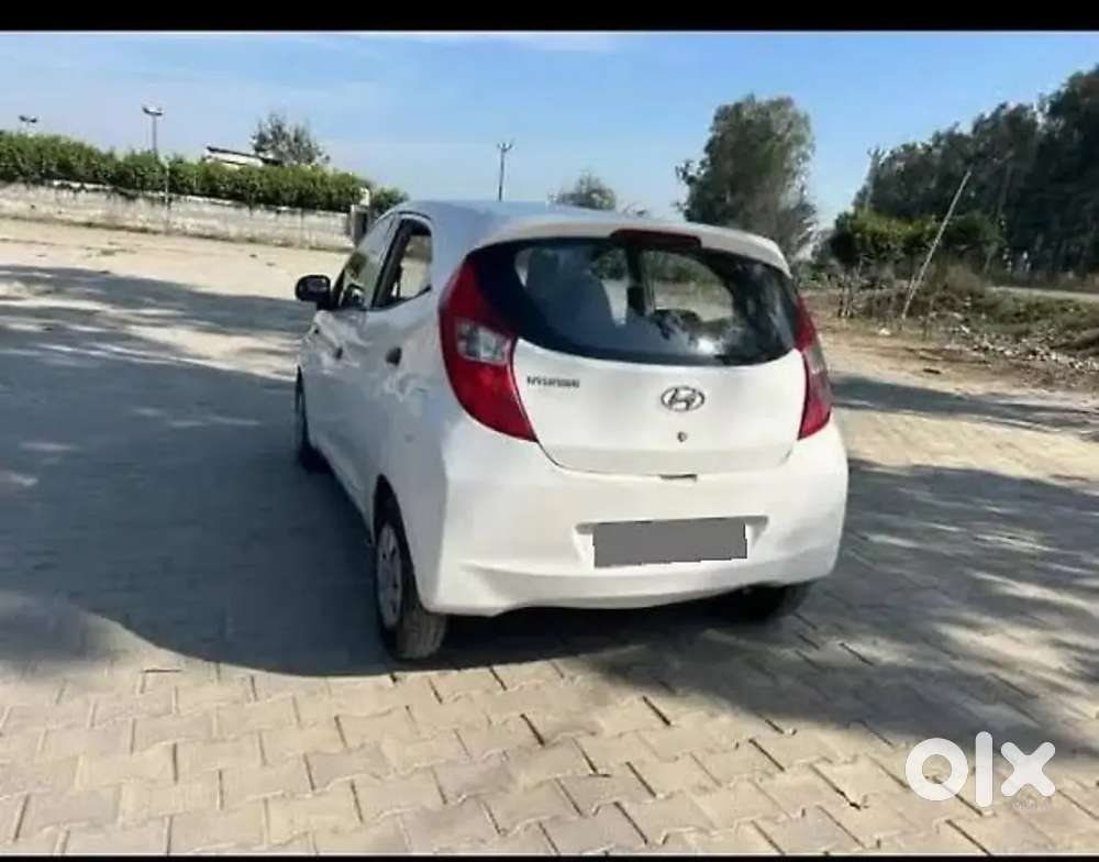 Hyundai Eon 2011 Petrol Well Maintained