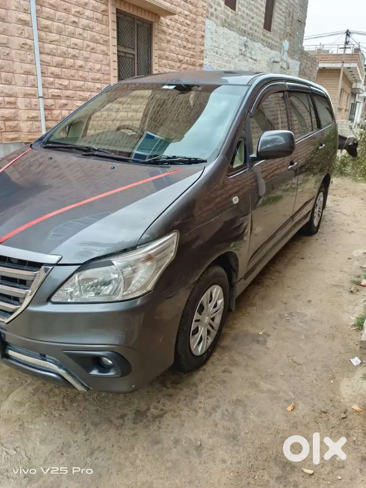 Toyota Innova Diesel Manual 2015 Variant