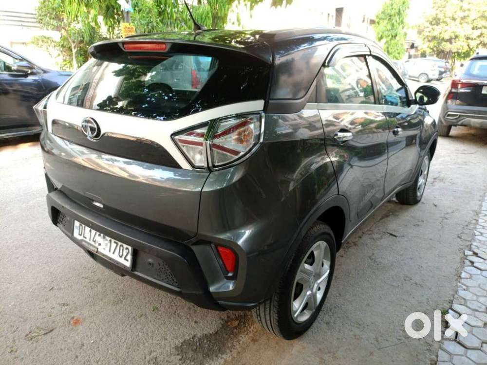 Tata Nexon 1.2 Revotron Xm (s), 2022, Petrol