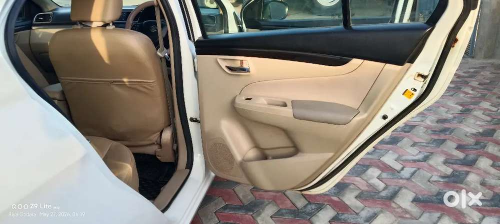 Maruti Suzuki Ciaz 2015 Diesel 124000 Km Vdi+ Shvs Hybrid