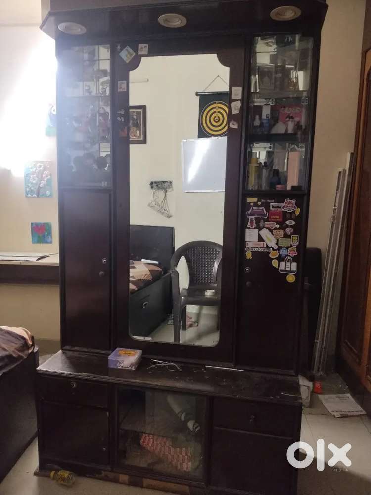 dressing table