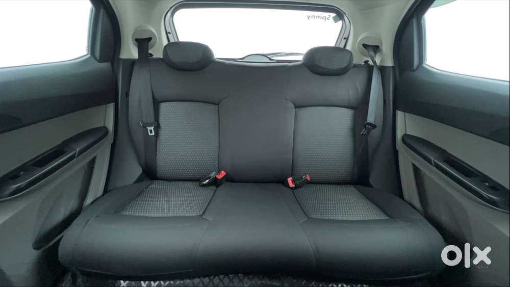 Tata Tiago Xza, 2017, Petrol