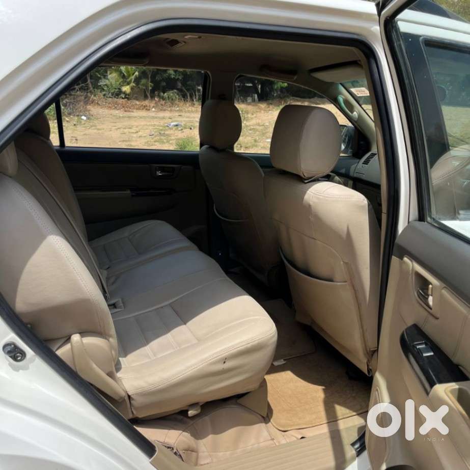 Toyota Fortuner 3.0 4x2 Automatic, 2013, Diesel