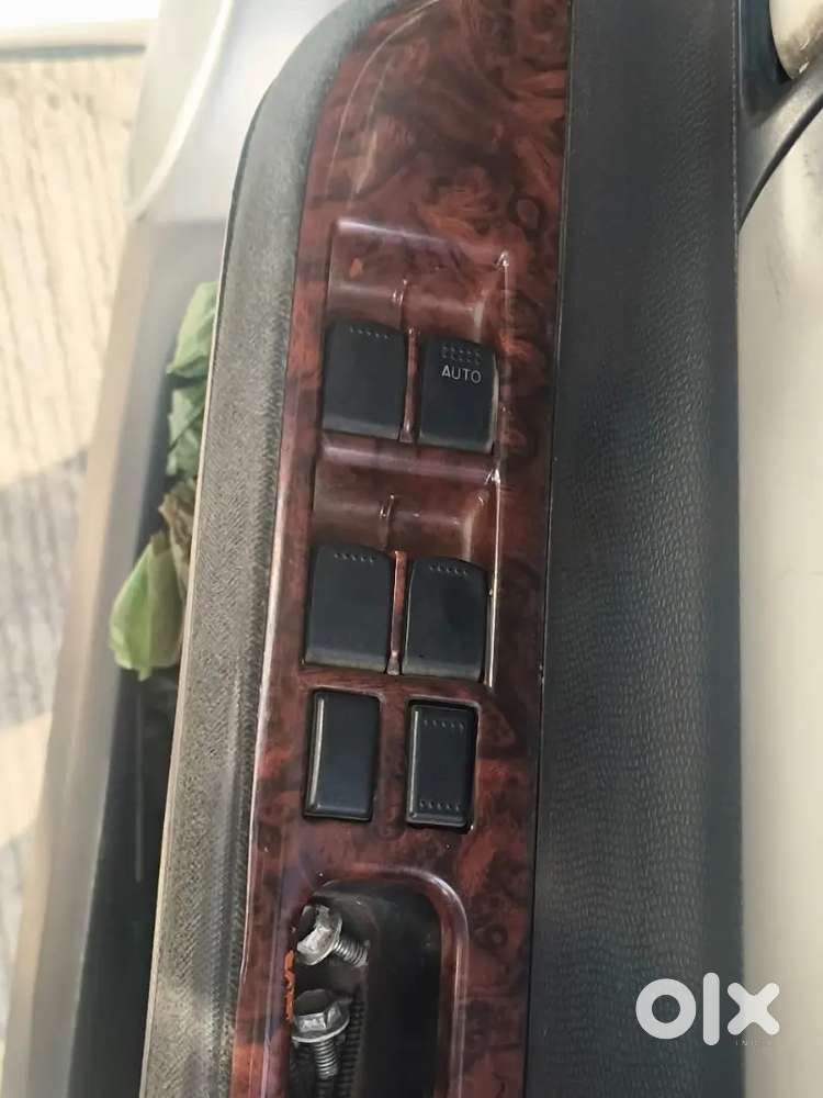 Maruti Suzuki Swift 2012