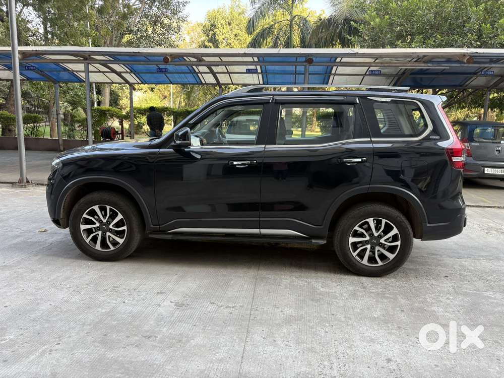 Mahindra Scorpio N Z8 Petrol At 7 Str, 2023, Petrol