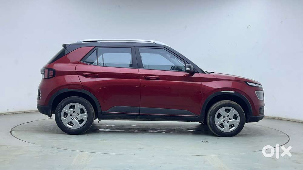 Hyundai Venue Sx Dual Tone, 2022, Petrol