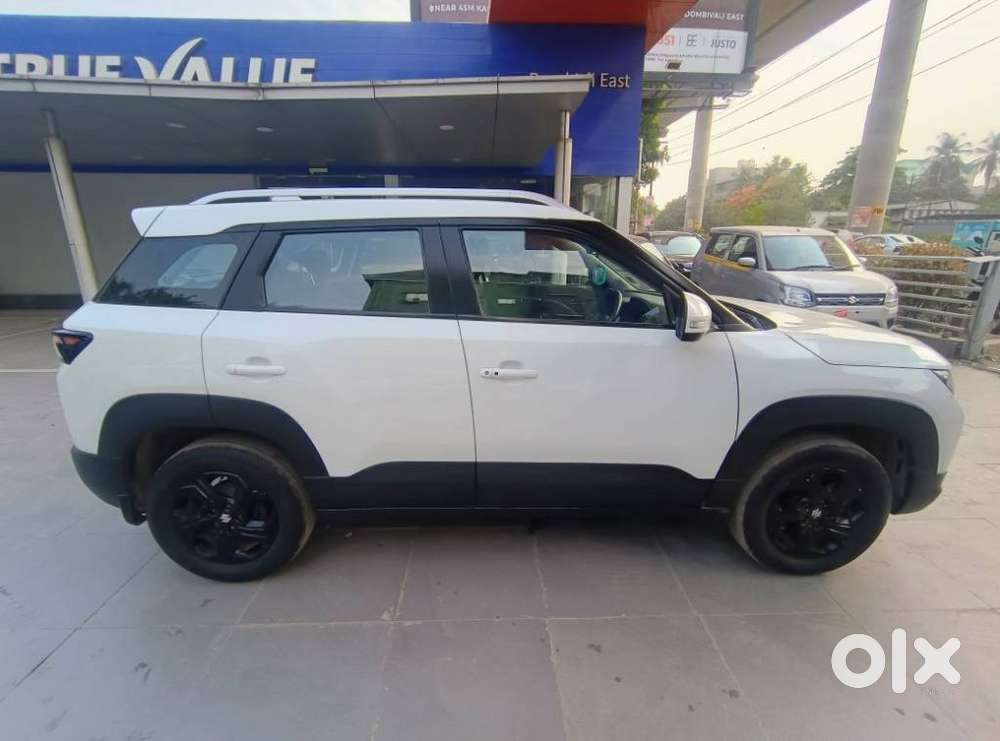 Maruti Suzuki Brezza 1.5 Zxi At Smart Hybrid, 2022, Petrol