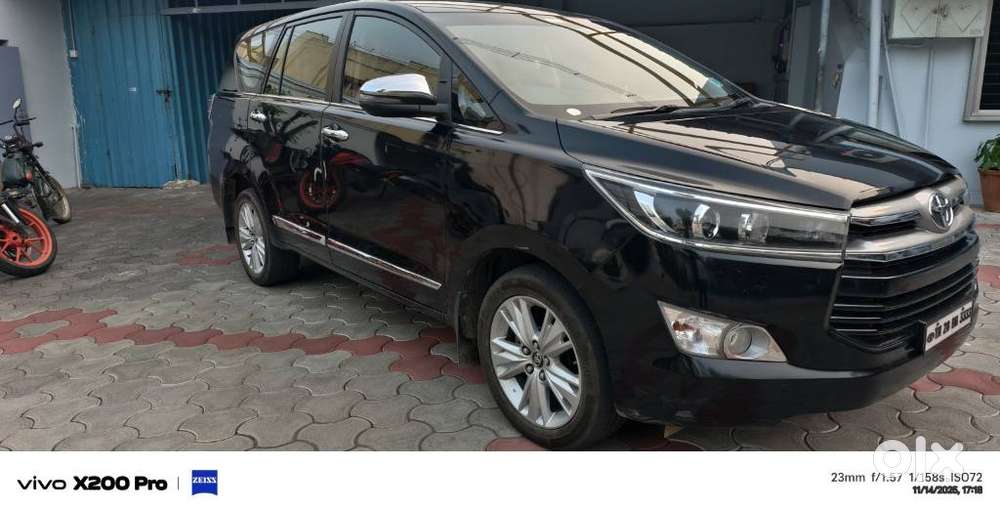 Toyota Innova Crysta 2.8z Automatic, 2018, Diesel