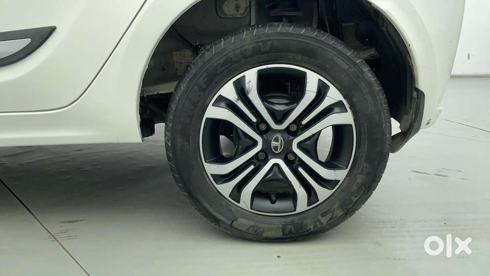 Tata Tiago 1.2 Revotron Xt Cng, 2023, Cng & Hybrids