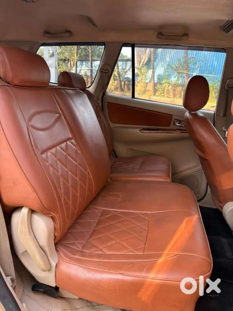 Toyota Innova 2007 Diesel 300000 Km Driven