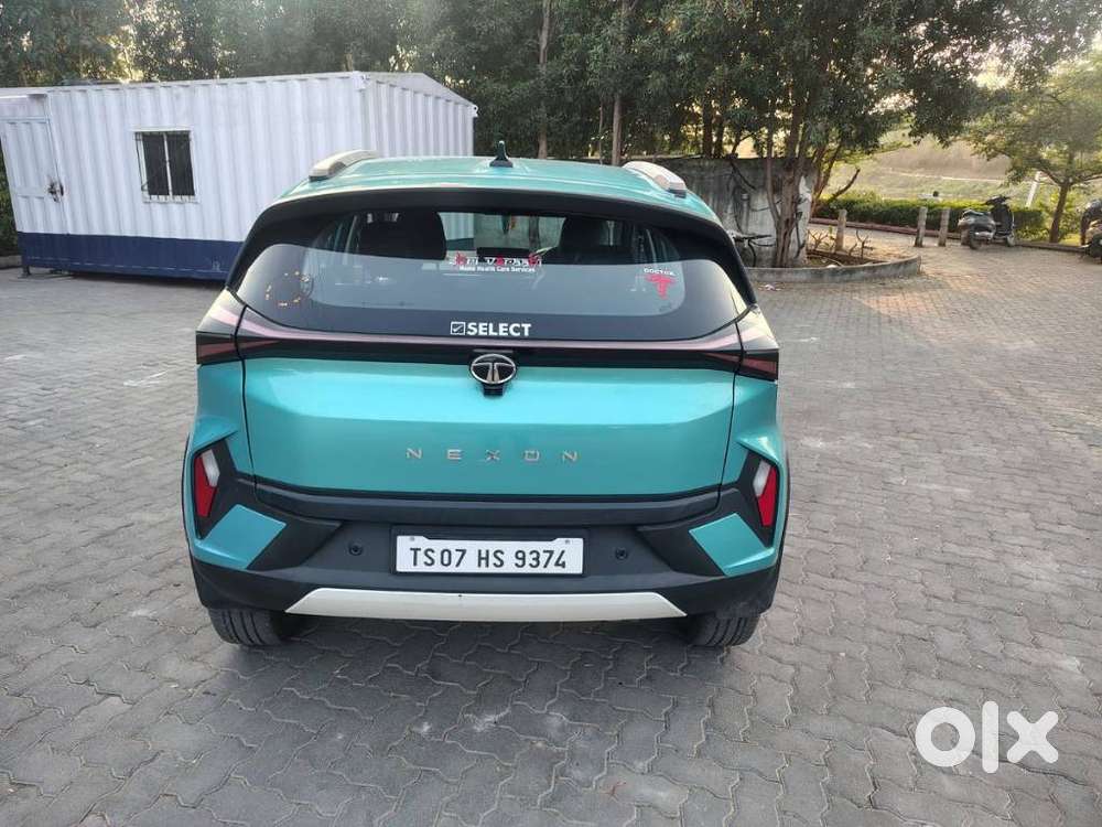 Tata Nexon Creative Plus S 1.2 Revotron Petrol 6 Mt, 2023, Petrol
