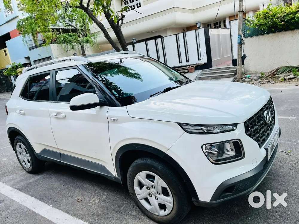 Hyundai Venue 2020 Petrol Good Condition