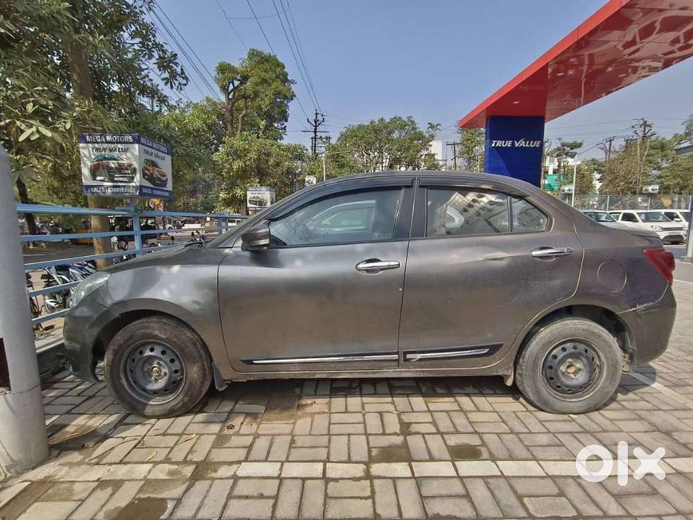 Maruti Suzuki Dzire 1.2 Vxi, 2023, Petrol