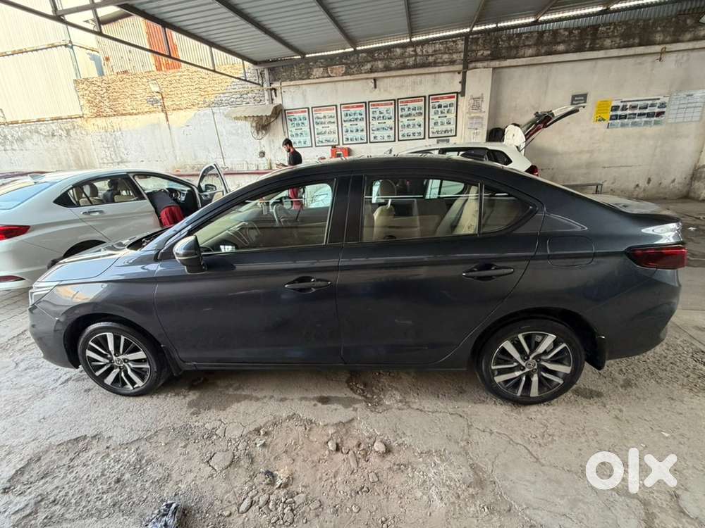 Honda City 1.5 Vx(sunroof) Petrol 2022