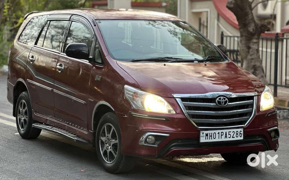 Toyota Innova 2004-2011 2.5 V Diesel 7-seater, 2005, Diesel
