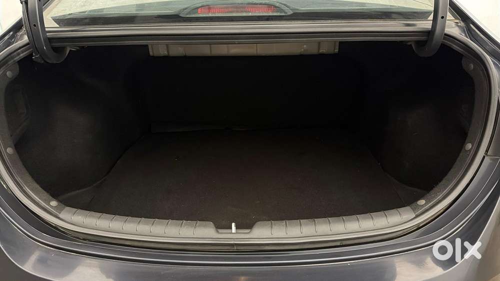 Hyundai Verna 1.0 Sx (o) Turbo Gdi Dct, 2022, Petrol