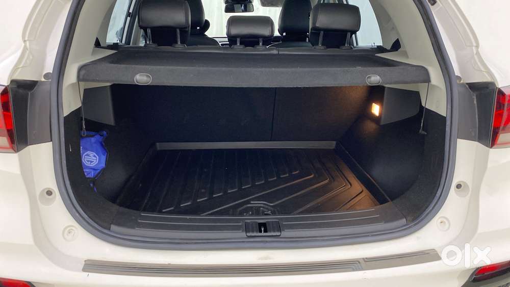 Mg Astor 1.5 Savvy Cvt S Red, 2022, Petrol