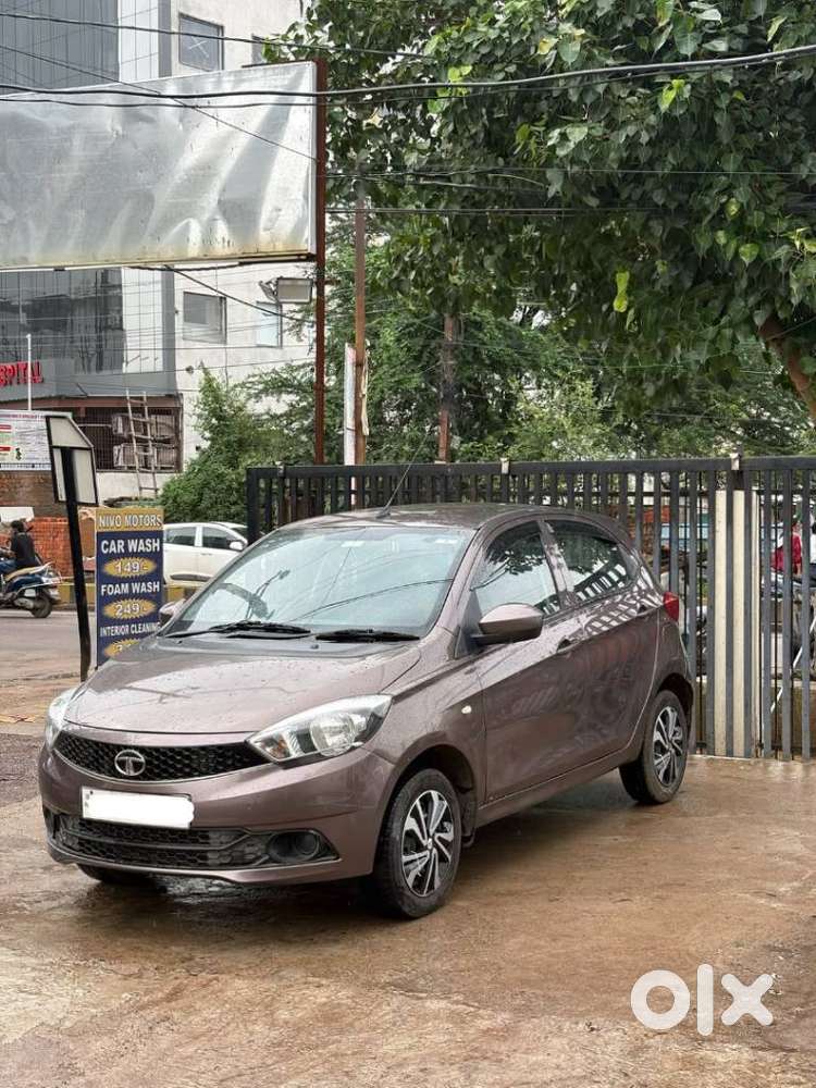 Tata Tiago 1.2 Revotron Xt (o), 2017, Petrol