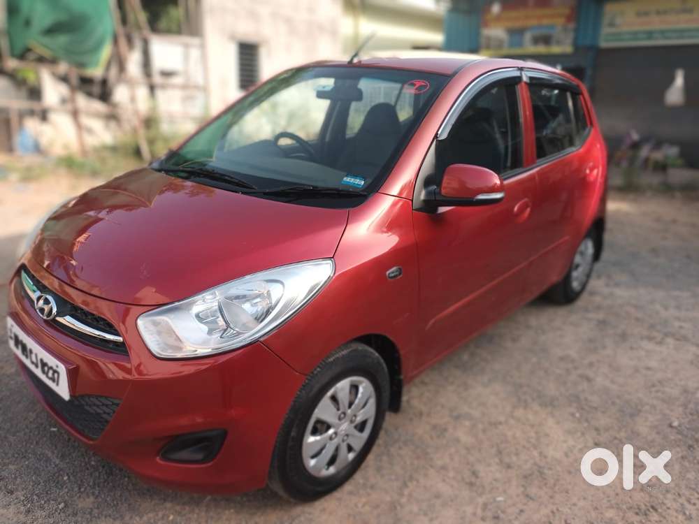 Hyundai I10 Sportz At, 2012, Petrol