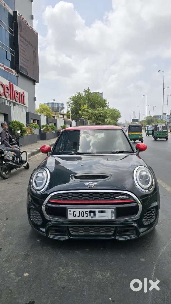 Mini Cooper 3 Door 2021 Petrol 32000 Km Driven
