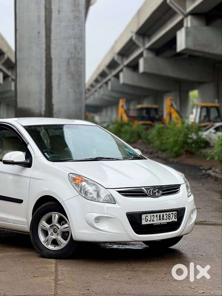 Hyundai I20 Sportz 1.2 Bs-iv, 2011, Cng & Hybrids