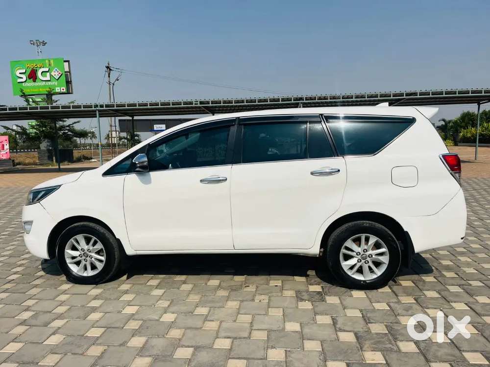 Toyota Innova Crysta 2018