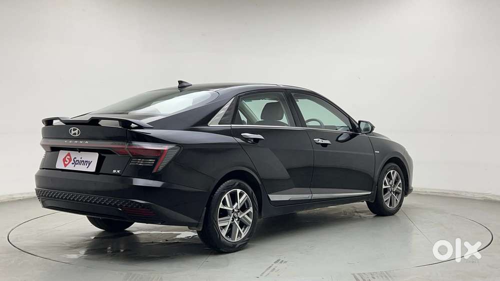 Hyundai Verna Sx 1.5 Petrol Ivt, 2025, Petrol