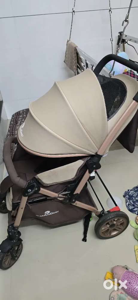 Star and Daiys Stroller