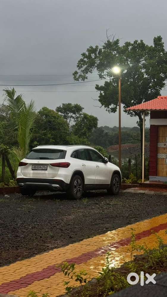 Great Condition Car With 3 Year Service Package Taken From Mercedes