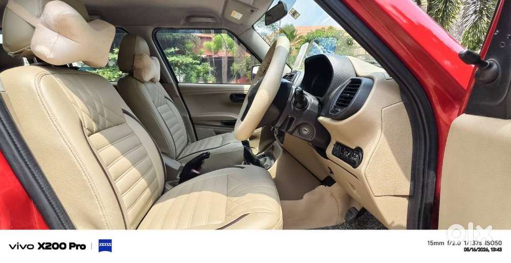 Mahindra Tuv 300 T4 Plus, 2016, Diesel