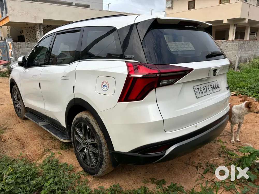 Mahindra Xuv700 At Diesel 2024